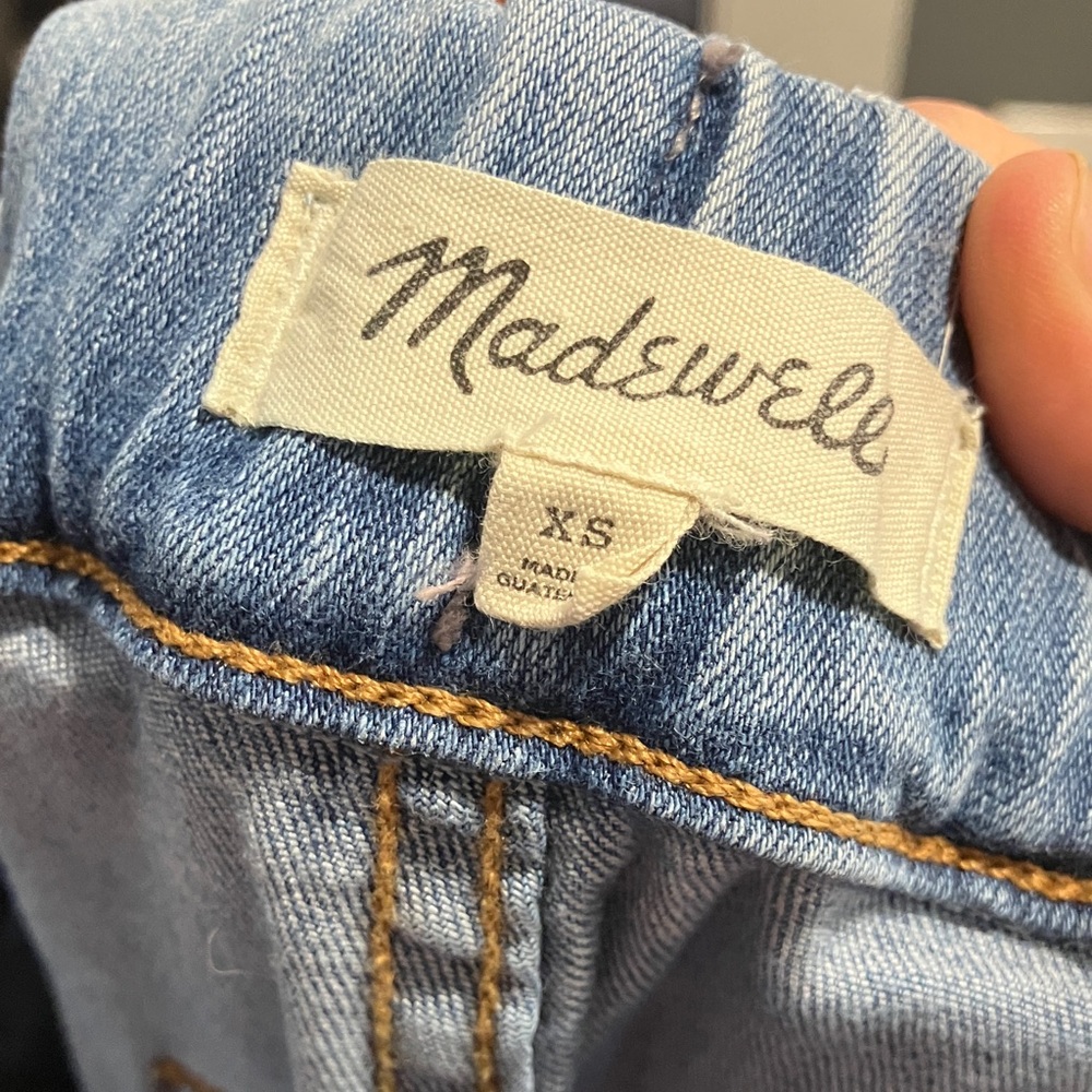 Madewell Light Blue Ankle Jeans - Picture 3 of 3